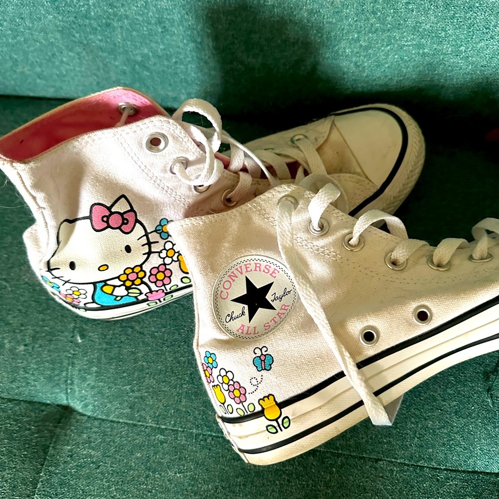 Hello Kitty Converse All Star Chuck Taylor high tops